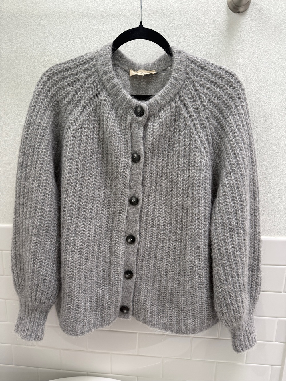 ✨ SÉZANE Emile Cardigan in Mottled Grey - EUC Size M ✨ - Picture 2 of 8